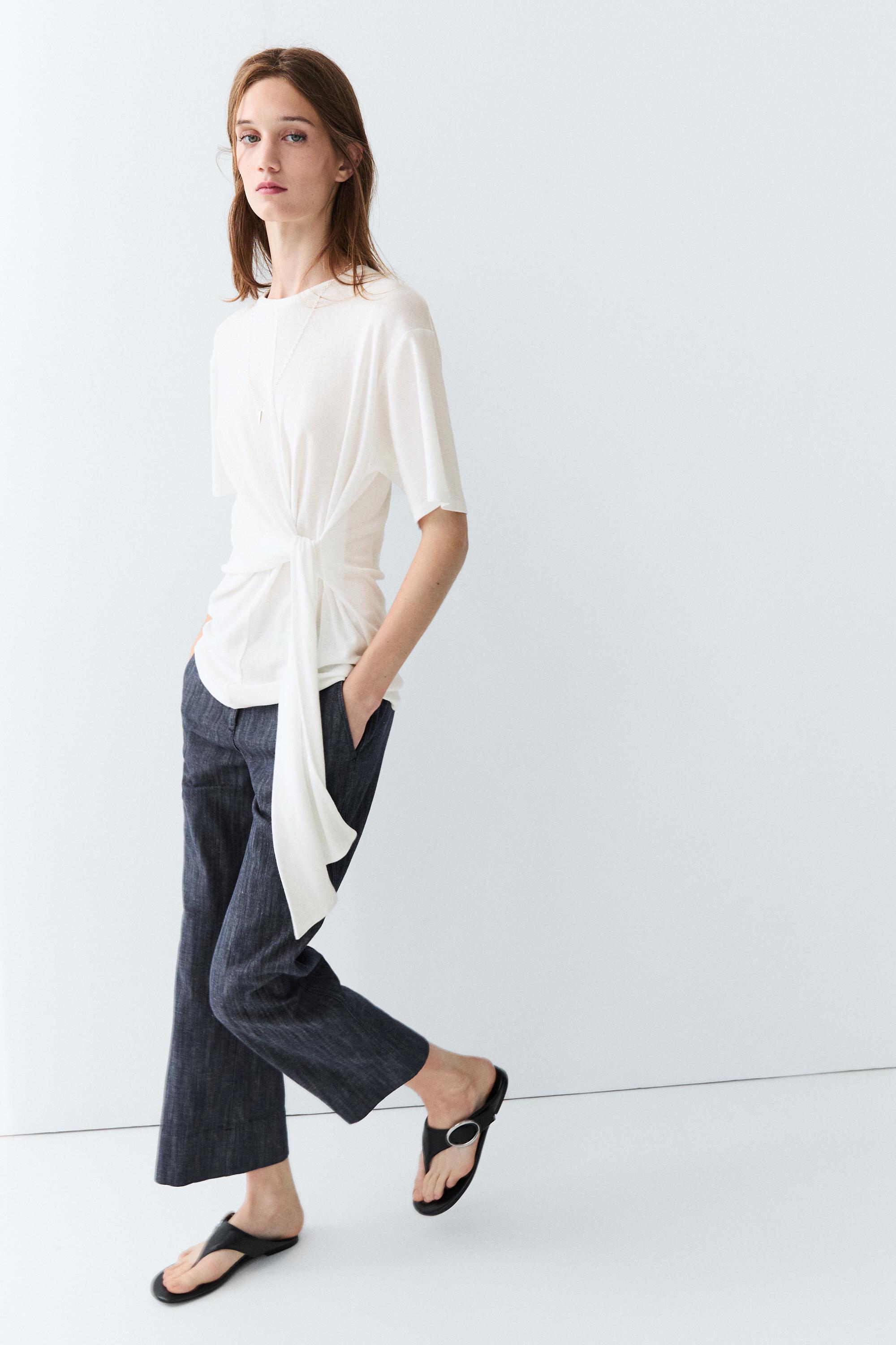 Short sleeve T-shirt with tie detail